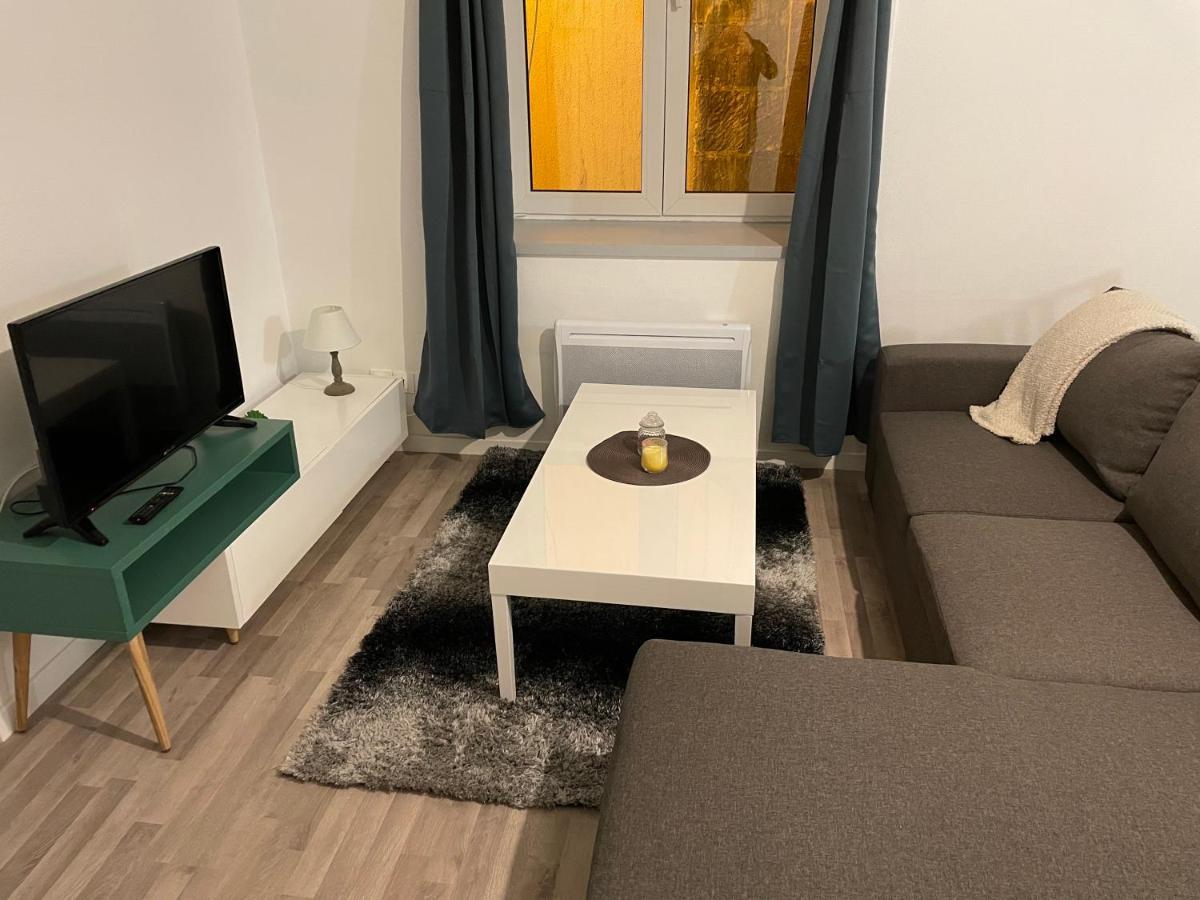 Appartement T2 Meuble, Centre Verdun, 1Er Etage Buitenkant foto